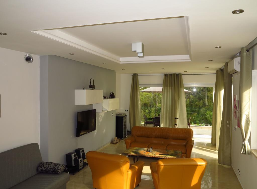 Apartments Rotiroti Zadar Cameră foto